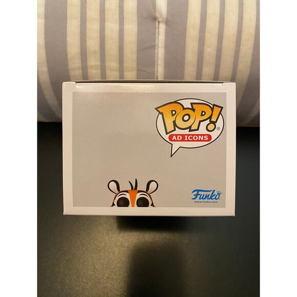 Funko Pop Ad Icons:  Frosted Flakes - Tony The Tiger - Picture 5 of 6